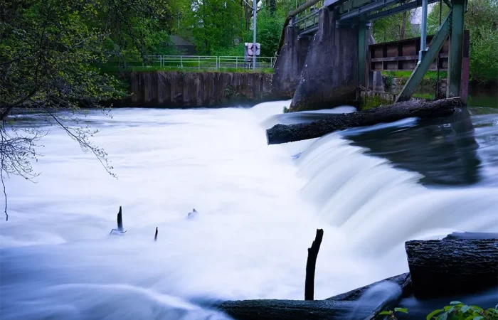 picture of flowing water